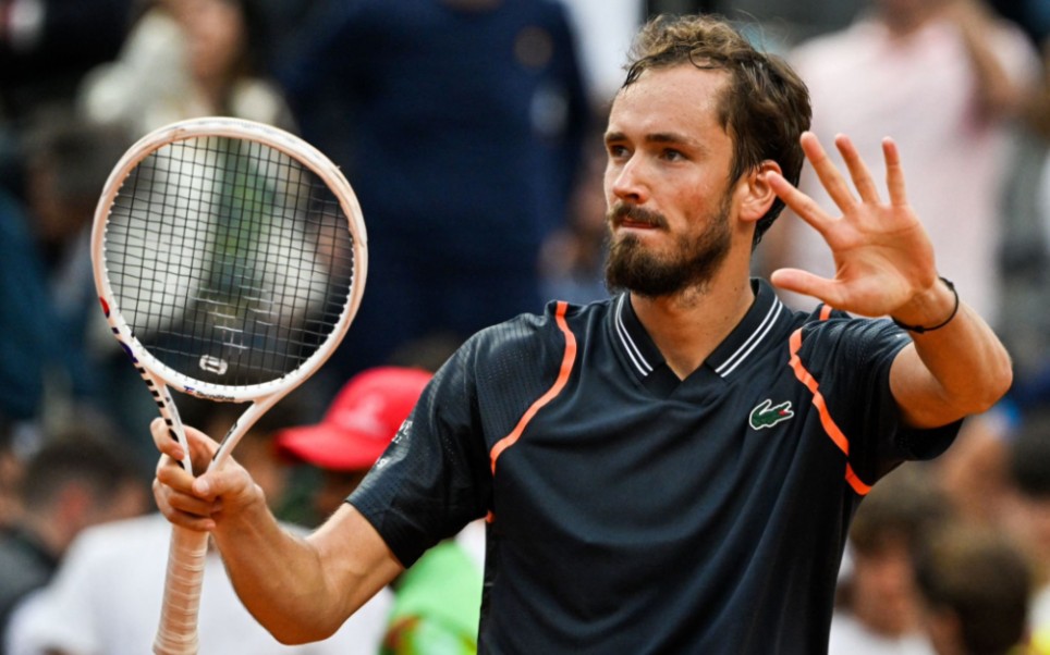 开云平台-世界网球队绝杀英国网球队,梅德韦杰夫制霸全场的简单介绍