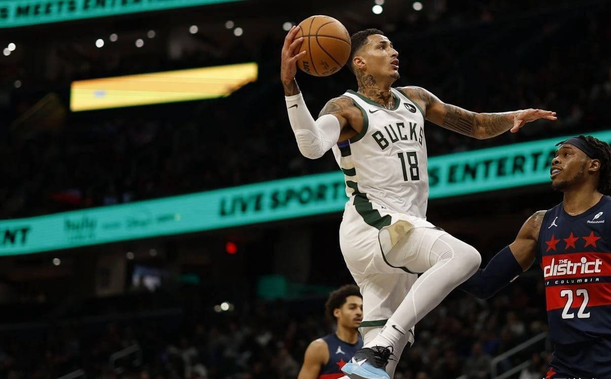 包含雄鹿完胜掘金,凯尔·库兹马绝境逆转的词条 包含雄鹿完胜掘金,凯尔·库兹马绝境逆转的词条