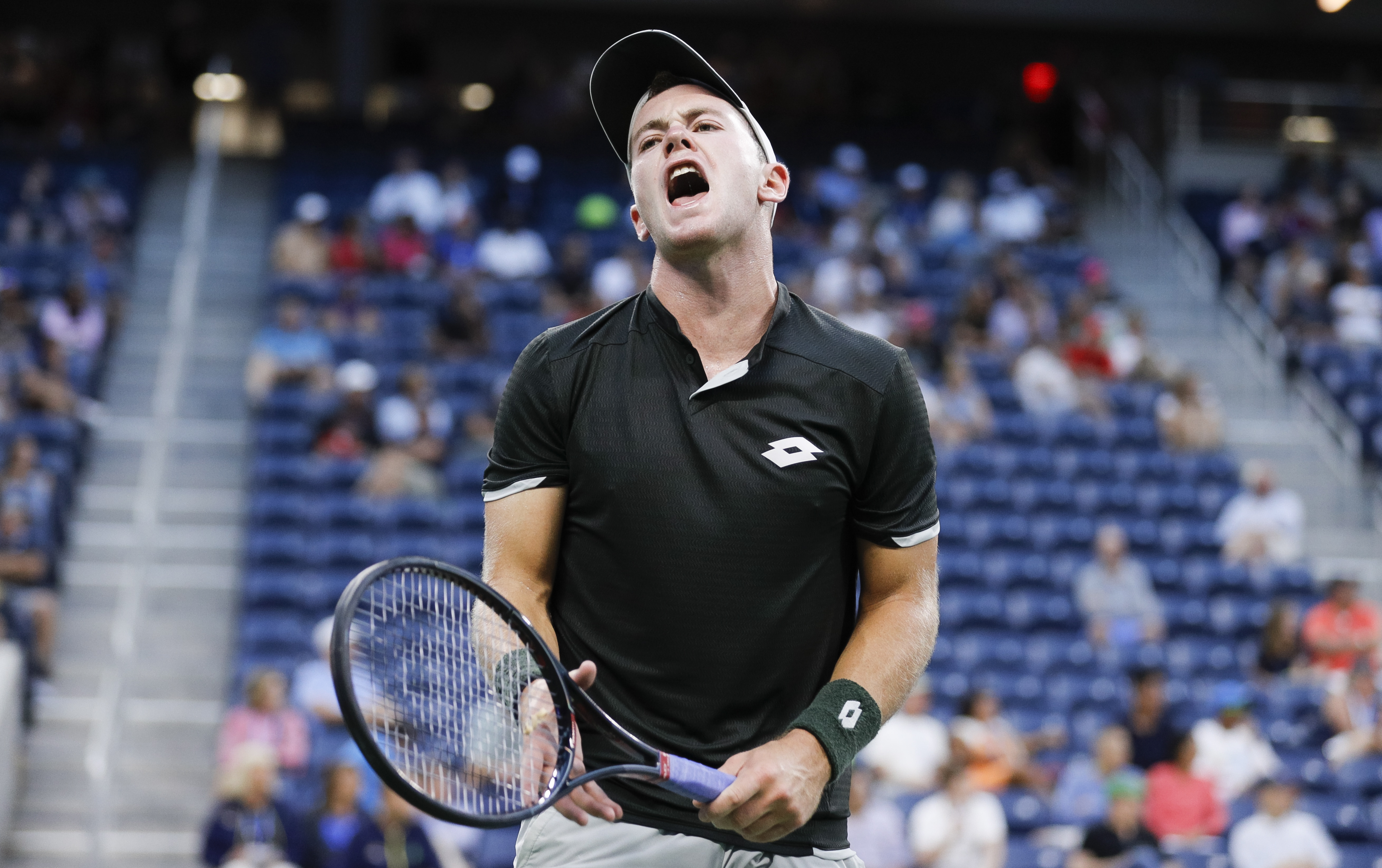 英国网球队碾压日本网球队,梅德韦杰夫三分雨点燃全场 英国网球队碾压日本网球队,梅德韦杰夫三分雨点燃全场