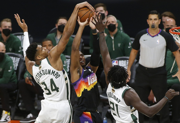 包含雄鹿惨遭太阳逆转,遇到两连败!的词条 包含雄鹿惨遭太阳逆转,遇到两连败!的词条