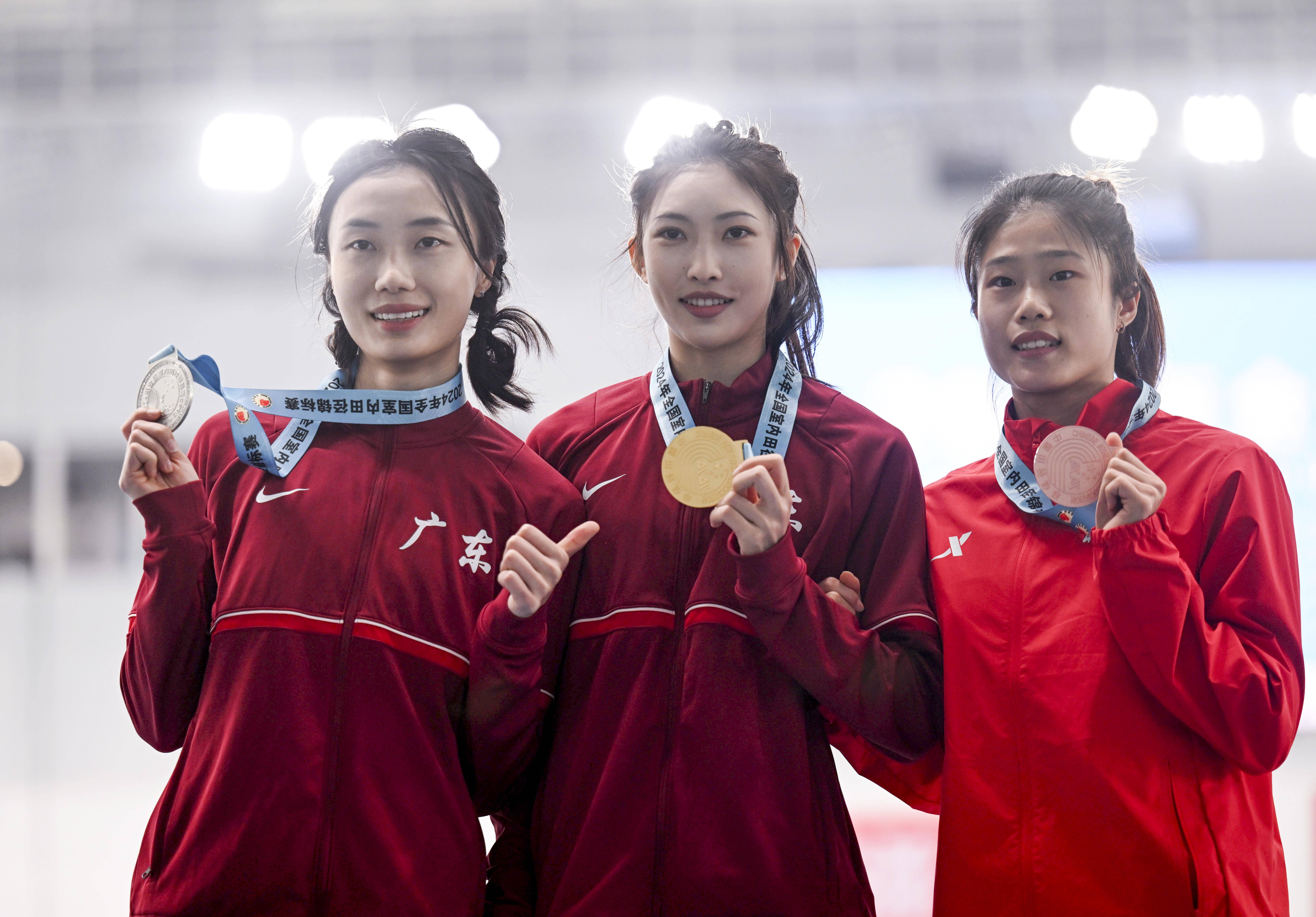 包含女子田径项目中,中国选手轻松夺魁的词条 包含女子田径项目中,中国选手轻松夺魁的词条