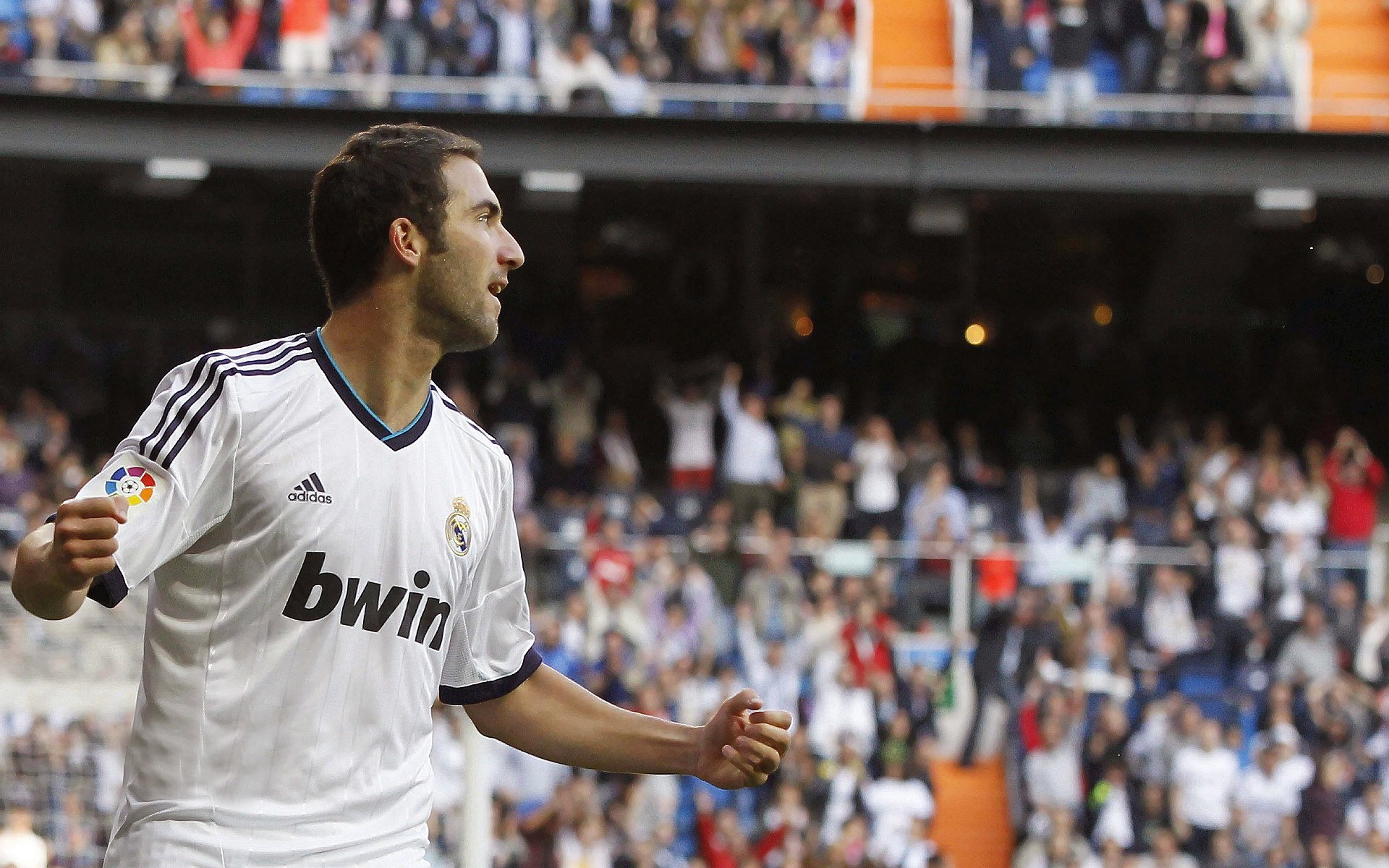 从德国斩落韩国到欧冠之巅，奥亚尔萨瓦尔的战术进化与决赛接管艺术